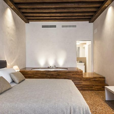 Myplace Campo Santa Margherita Apartments Veneza Exterior foto