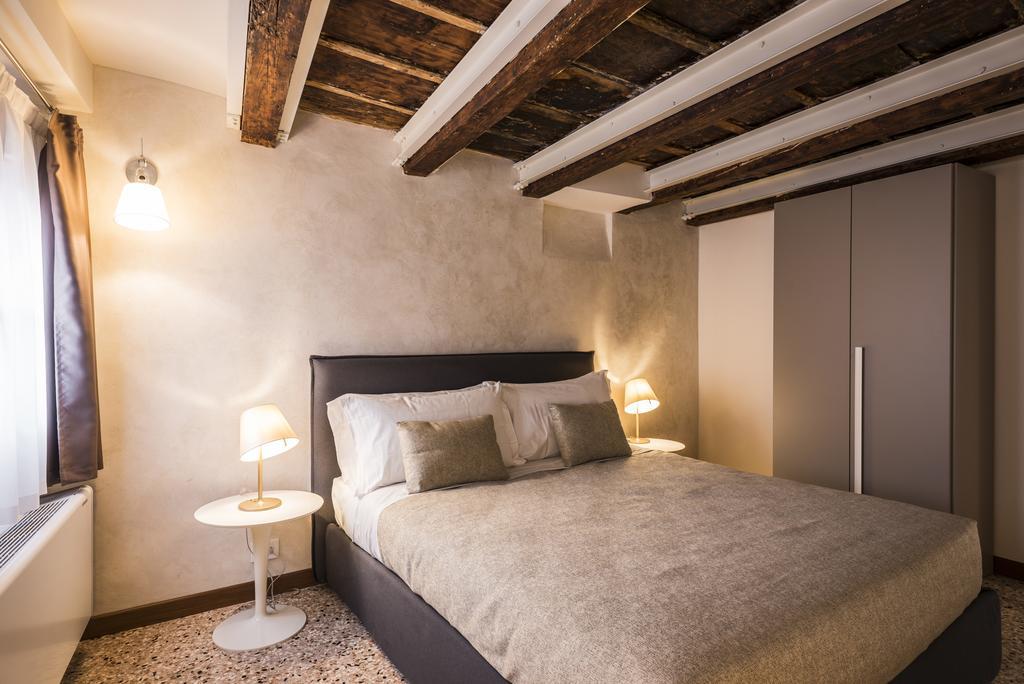 Myplace Campo Santa Margherita Apartments Veneza Exterior foto