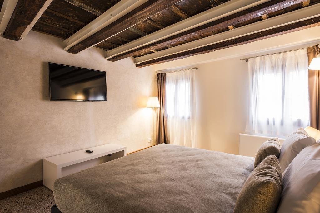 Myplace Campo Santa Margherita Apartments Veneza Exterior foto
