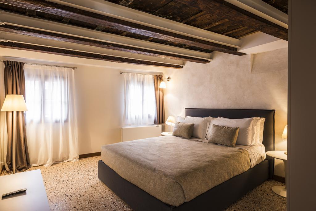 Myplace Campo Santa Margherita Apartments Veneza Exterior foto