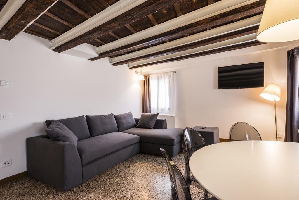 Myplace Campo Santa Margherita Apartments Veneza Exterior foto