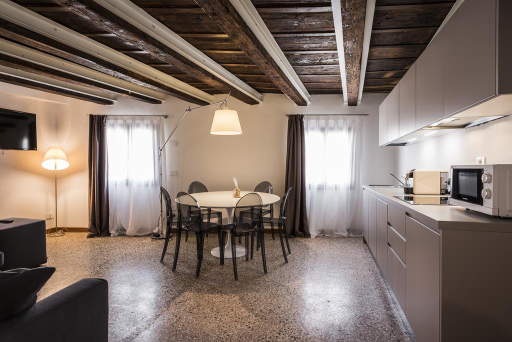 Myplace Campo Santa Margherita Apartments Veneza Exterior foto