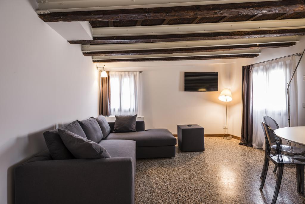 Myplace Campo Santa Margherita Apartments Veneza Exterior foto