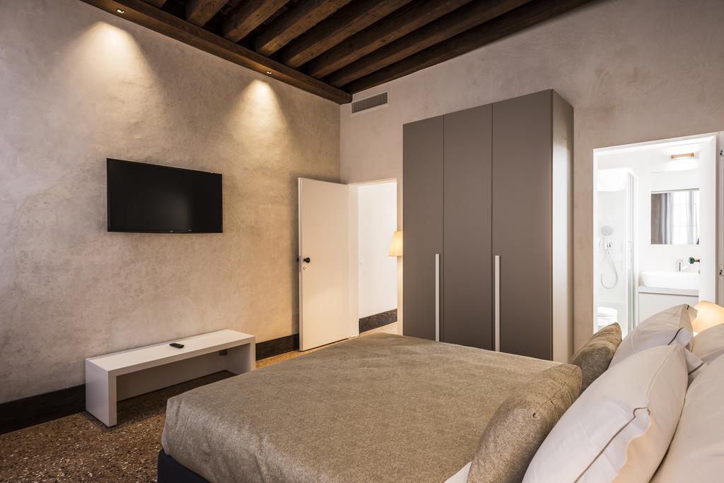 Myplace Campo Santa Margherita Apartments Veneza Exterior foto