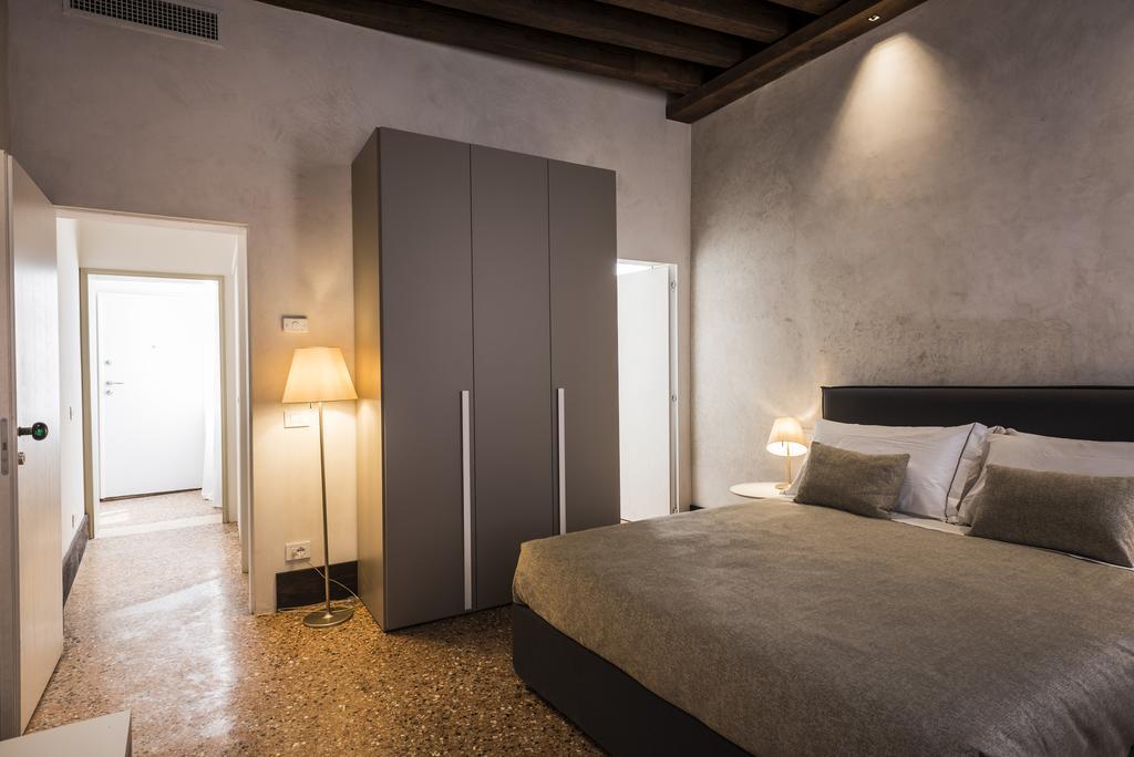 Myplace Campo Santa Margherita Apartments Veneza Exterior foto