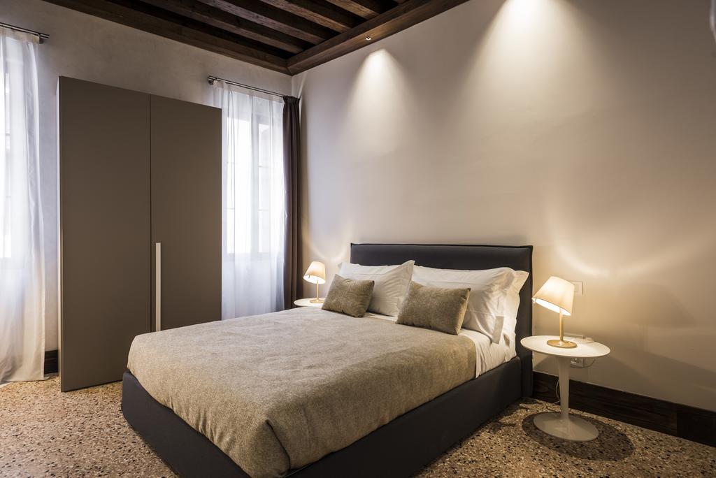 Myplace Campo Santa Margherita Apartments Veneza Exterior foto