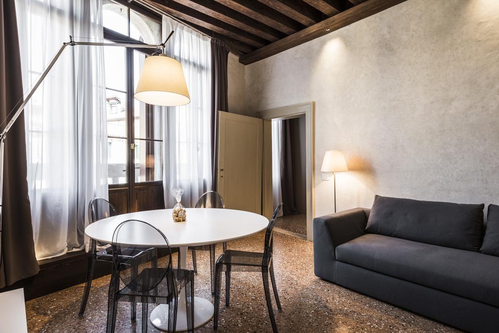 Myplace Campo Santa Margherita Apartments Veneza Exterior foto